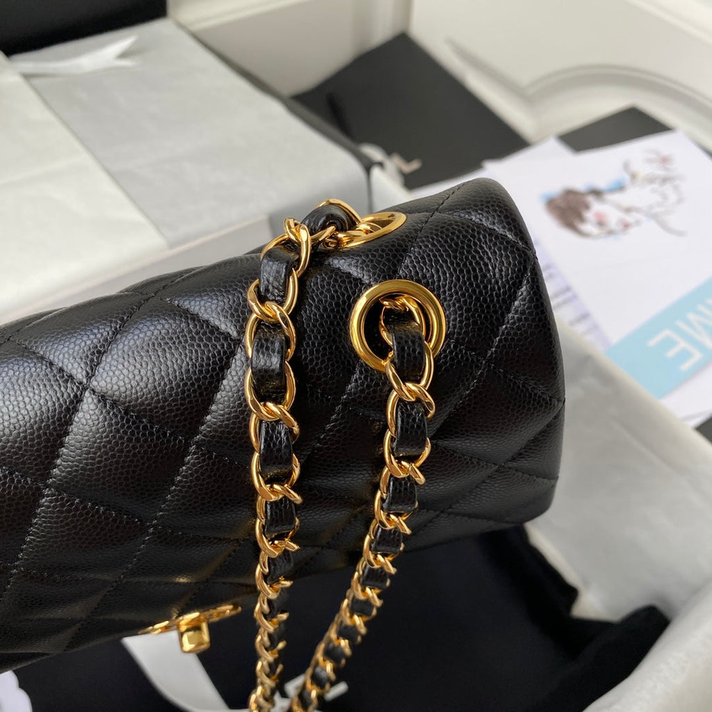 Medium Classic Flap Bag 23cm Black Caviar Gold Hardware