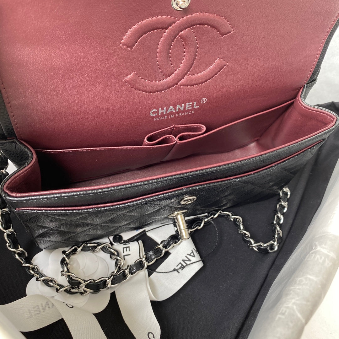 Medium Classic Flap Bag 23cm Black Caviar Silver Hardware