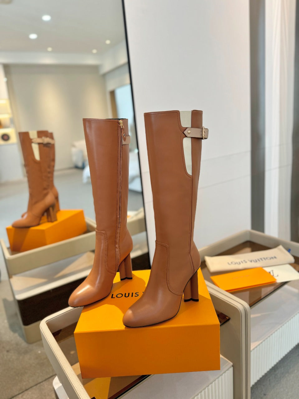 LV Donna High Boot 9.5 Brown Calfskin 573881