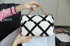 19 FLAP BAG 26 WHITE BLACK CALFSKIN