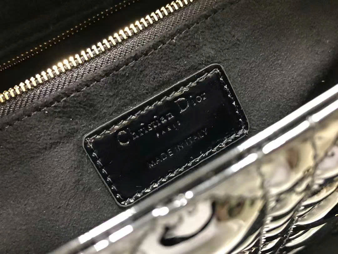 medium lady 32 black patent calfskin