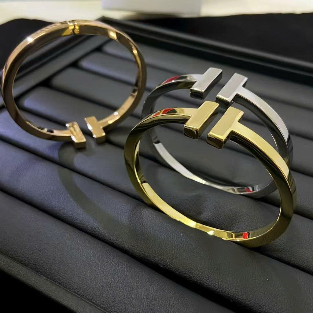 T SQUARE BRACELET