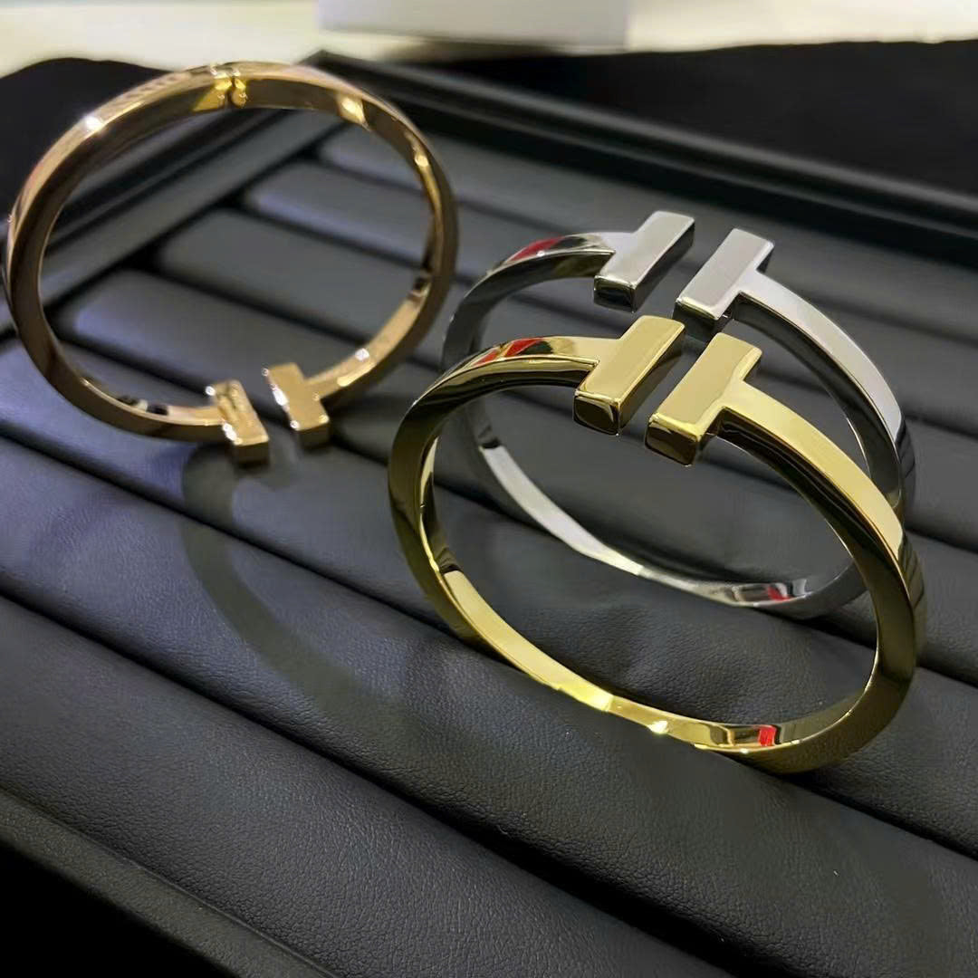 T SQUARE BRACELET